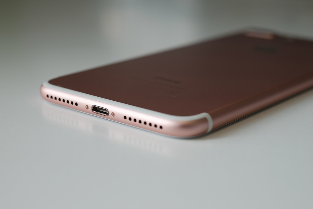 The benefits of an unlocked iPhone 7